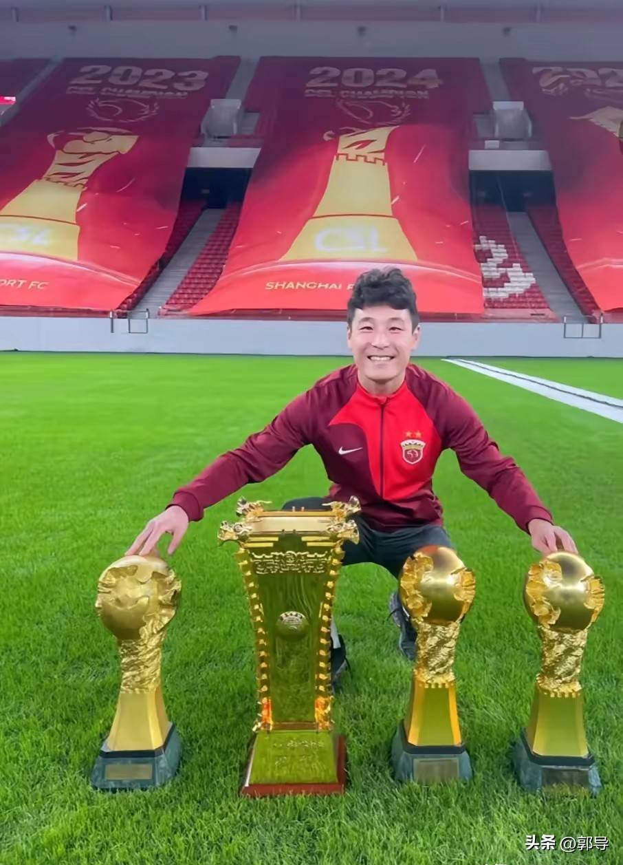 巴萨遭遇争议红牌，武磊乘势反超比分完成逆转的简单介绍